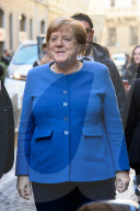 Angela Merkel arriva alla Libreria Rizzoli per il  firmacopie del suo nuovo Libro  
