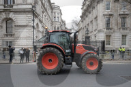UK Farmers Protest thru London