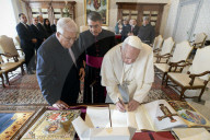 Papa Francesco incontra S.E. il Signor Mahmoud Abbas, Presidente dello Stato di Palestina
