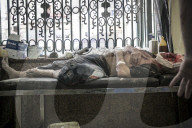 Syrians caught in crosshairs of civil war