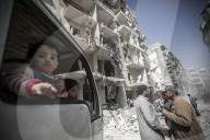 Airstrike destroys Aleppo neighborhood