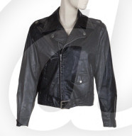La veste Grease d'Olivia Newton-John vendue pour près d'un demi-million de dollars