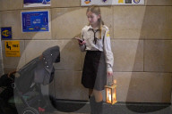 Plast scouts bring Peace Light of Bethlehem to Kyiv