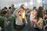 Plast scouts bring Peace Light of Bethlehem to Kyiv