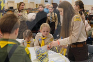 Ukraine Scouts set up Workshop of Good Deeds at Kyiv Central Railway Station