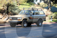 PREMIUM EXCLUSIVE Kendall Jenner Cruises Through Calabasas In Her Restored 1990 Toyota Land Cruiser FJ62