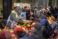 Milano, Cena in galleria per i senza tetto milanesi