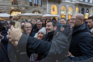 Milano - Matteo Salvini bagno di folla in centro citt&#xe0;
Milano - Matteo Salvini bagno di folla in centro citt&#xe0;