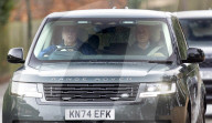 Andrew fährt im Range Rover nach Schloss Windsor
