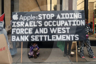 Pro Palestinian anti Israel protest outside Apple store on Christmas Eve