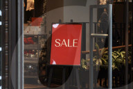West End Shops Start Sales