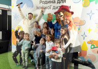 Paddington Bear visits Ukraine