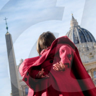 Vaticano, gli arrivi in Piazza San Pietro per la Benedizione Urbi et Orbi