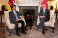 Sultan of Brunei with UK Prime Minister in Downing Street