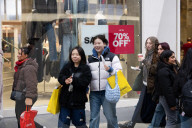 Shoppers in Oxford Street, London, Great Britain 
27th December 2024 

People shopping in the post-Christmas Winter Sales in London’s Oxford Street