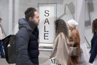Shoppers in Oxford Street, London, Great Britain 
27th December 2024 

People shopping in the post-Christmas Winter Sales in London’s Oxford Street