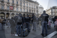 Milano, Controlli di Polizia in Duomo