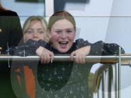 Familie Tindall bei den Neujahrsrennen auf dem Cheltenham Racecourse