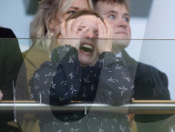 Familie Tindall bei den Neujahrsrennen auf dem Cheltenham Racecourse