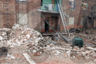 Russian troops strike apartment building in Kramatorsk