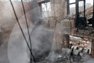 Russian troops strike apartment building in Kramatorsk