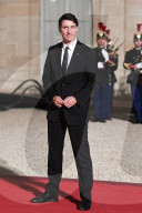 Dîner offert aux chefs d’état et de gouvernement par le président de la république dans le cadre du XIXe Sommet de la Francophonie au palais de l'Élysée