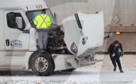 Snows blankets the US Midwest 