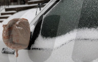 Snows blankets the US Midwest 