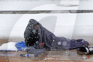 Snows blankets the US Midwest 