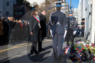Le président Emmanuel Macron et sa femme la Première Dame Brigitte Macron assistent aux commémorations et aux hommages aux victimes des attentats de janvier 2015 contre Charlie Hebdo et l'Hyper Cacher à Paris