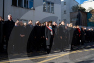 Le président Emmanuel Macron et sa femme la Première Dame Brigitte Macron assistent aux commémorations et aux hommages aux victimes des attentats de janvier 2015 contre Charlie Hebdo et l'Hyper Cacher à Paris
