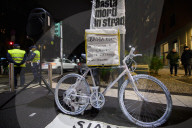 Milano - Manifestazione 'Non si pu&#xf2; morire per un panino' in memoria del rider morto in un incidente stradale
Milano - Manifestazione 'Non si pu&#xf2; morire per un panino' in memoria del rider morto in un incidente stradale