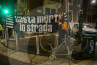 Milano - Manifestazione 'Non si pu&#xf2; morire per un panino' in memoria del rider morto in un incidente stradale
Milano - Manifestazione 'Non si pu&#xf2; morire per un panino' in memoria del rider morto in un incidente stradale