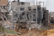 Givaty brigade combats Hamas in Jabalia