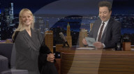 Pamela Anderson sur le plateau de l'émission "The Tonight Show Starring Jimmy Fallon" à New York