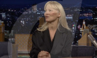Pamela Anderson sur le plateau de l'émission "The Tonight Show Starring Jimmy Fallon" à New York