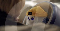 Companion Rebot enregistre les souvenirs, raconte des histoires et surveille les maisons