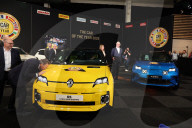 Le duo R5/Alpine A290 (Renault) remporte le prix de “Voiture de l'année 2025” lors du Salon de l'Auto de Bruxelles