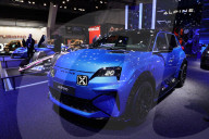 Le duo R5/Alpine A290 (Renault) remporte le prix de “Voiture de l'année 2025” lors du Salon de l'Auto de Bruxelles