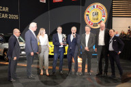 Le duo R5/Alpine A290 (Renault) remporte le prix de “Voiture de l'année 2025” lors du Salon de l'Auto de Bruxelles