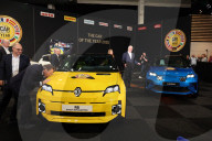Le duo R5/Alpine A290 (Renault) remporte le prix de “Voiture de l'année 2025” lors du Salon de l'Auto de Bruxelles