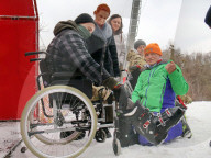 Ukrainian war veterans visit adaptive skiing training session in Kyiv