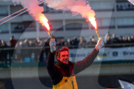 Le skipper de Macif Charlie Dalin remporte la dixième édition du tour du monde en solitaire Vendée Globe en pulvérisant le record de l’épreuve en 64 jours, 19 heures 22 minutes et 49 secondes aux Sables-d'Olonne