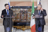 Villa Madama - Antonio Tajani incontra il ministro degli Esteri israeliano Gideon Sa&#x2019;ar
Villa Madama - Antonio Tajani incontra il ministro degli Esteri israeliano Gideon Sa&#x2019;ar