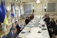 Volodymyr Zelenskyy meets with Boris Pistorius