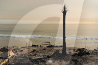 NEWS - Zerstörungen entlang des berühmten Pacific Coast Highway in Malibu, Kalifornien