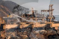NEWS - Zerstörungen entlang des berühmten Pacific Coast Highway in Malibu, Kalifornien
