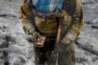 Firefighters battle Los Angeles area wildfires