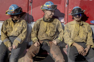 Firefighters battle Los Angeles area wildfires