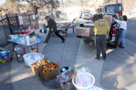 Volunteers Help LA Wildfire Victims